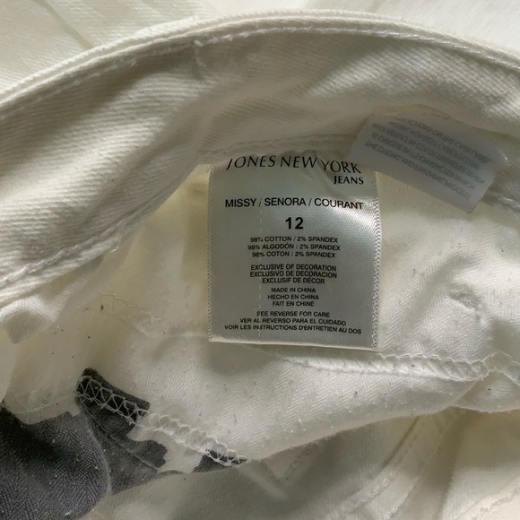 White Jeans Jones New York with details pockets 🥰 - Picture 10 of 15